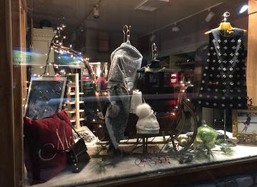 new-york/lake-placid/shop/cinderella-s