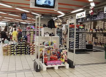 italy/trentino-south-tyrol/shop/supermarket-of-footwear