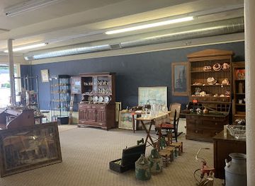 new-york/letchworth-state-park/shop/remember-when-creekside-shoppe