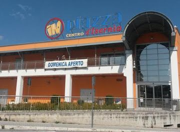 italy/molise/shop/centro-commerciale-in-piazza