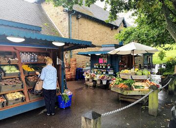 united-kingdom/peak-district/attraction/chatsworth-estate-farm-shop