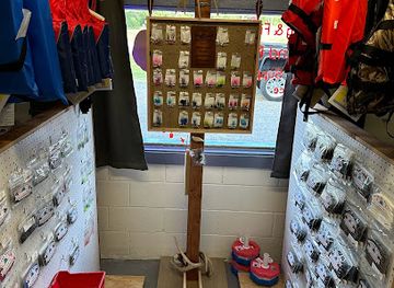 louisiana/caddo-lake/shop/3f-bait-company-diner