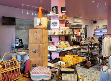 laos/central-laos/shop/the-first