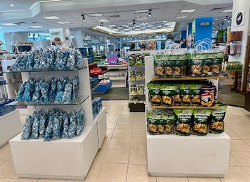 guam/fai-fai-beach/shop/zephyr-duty-free