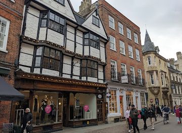 united-kingdom/cambridge/shop/jigsaw