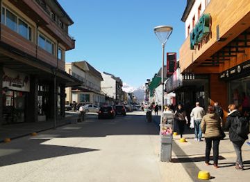 argentina/ushuaia/shop/yehuin-duty-free-shop-ushuaia