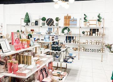 Mollie’s Gifts • Clothing • Lifestyle