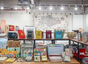 singapore/holland-village/shop/independent-market