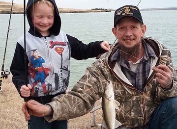 south-dakota/belle-fourche-reservoir/shop/wheel-in-bait-shop