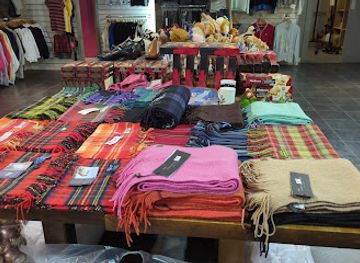 united-kingdom/edinburgh/leith/shop/retro-clothing-outfit