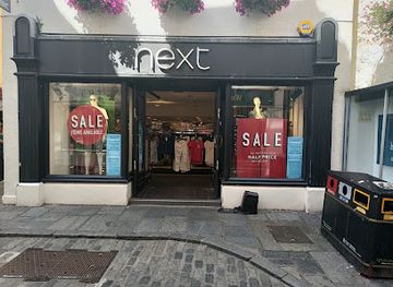 guernsey/castel/shop/next