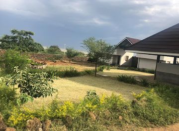 kenya/lake-baringo/shop/royal-doves-garden