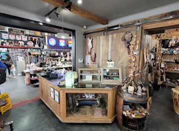 arizona/grand-canyon-national-park/shop/route-66-museum-and-gift-shop