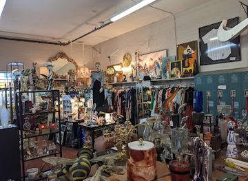 nevada/red-rock-canyon-national-conservation-area/shop/antique-alley-mall