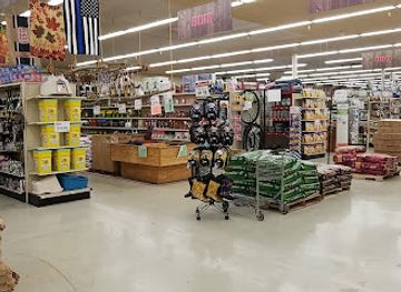 illinois/great-river-road/shop/pittsfield-farm-home-supply