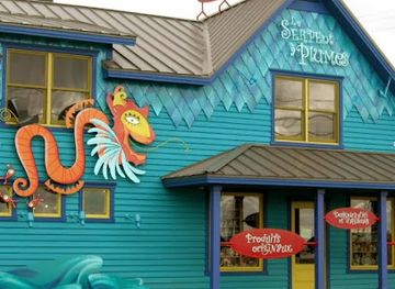 canada/gaspe-peninsula/shop/serpent-a-plumes-le
