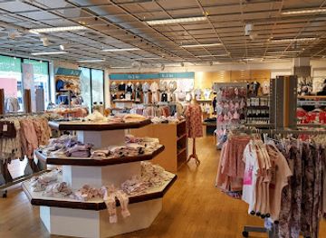 norway/lysefjord/shop/trendy