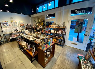 california/pasadena/playhouse-district/shop/homage