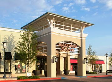 texas/tyler/shop/broadway-square