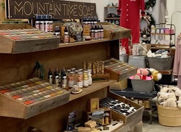 colorado/northwest-colorado/shop/hometown-shops