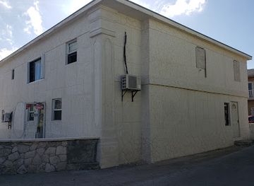 the-bahamas/bimini/shop/moon-glow-battery-tires