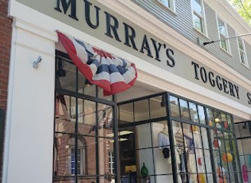 Murray's Toggery Shop