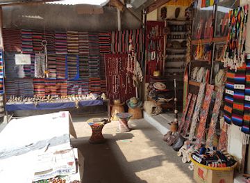 nepal/pokhara/gupteshwor-cave/shop/namlang-tashiling-tibetan-handicrafts