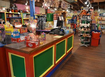iowa/amana-colonies/shop/little-red-wagon