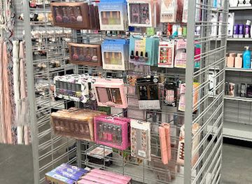 illinois/waukegan/shop/burlington