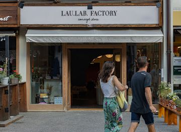france/chamonix-mont-blanc/shop/lau-lab-factory-concept-store