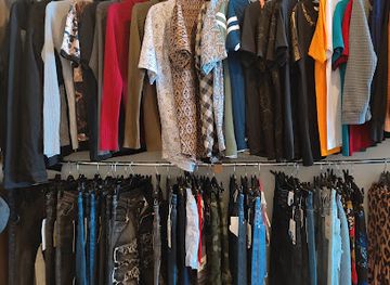 kenya/watamu/shop/vintage-fashion