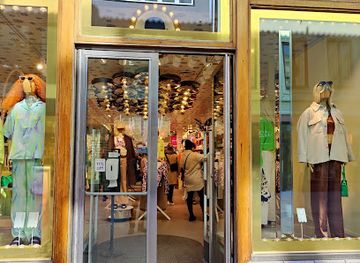 sweden/gothenburg/shop/monki