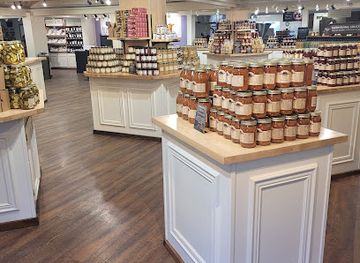 pennsylvania/lancaster/shop/kitchen-kettle-village