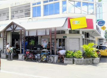 mauritius/mahebourg/shop/loyeung-supermarket