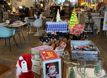 new-hampshire/white-mountains/shop/just-l-modern-antiques