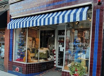 new-hampshire/exeter/shop/new-england-mercantile-crafted-new-england-candles