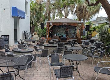 florida/marco-island/shop/the-shops-of-olde-marco