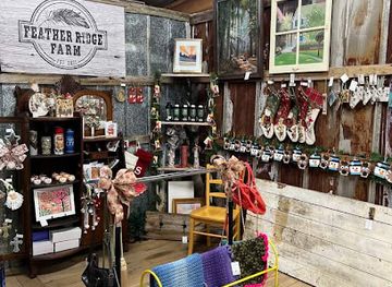 tennessee/west-tennessee/shop/caroline-ray-s-outlet-mall-flea-market