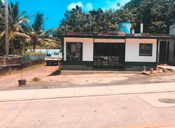 micronesia/chuuk/shop/tee-s-mini-store