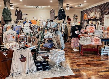 kentucky/knobs-region/shop/the-honey-haus-boutique