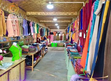 myanmar-burma/inle-lake/shop/san-tha-sa-ya-kak-khan-yu