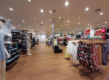 indonesia/south-kalimantan/shop/uniqlo-duta-mall