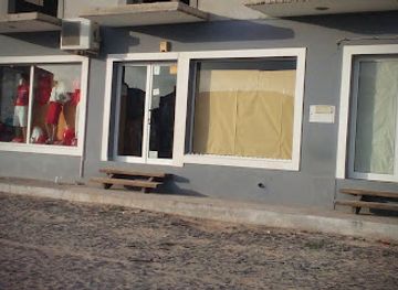 cabo-verde/praia-de-santa-monica/shop/boutique-nadia