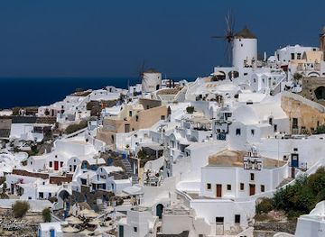 greece/santorini/fira/shop/folli-follie-store