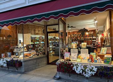 wisconsin/sturgeon-bay/shop/novel-bay-booksellers
