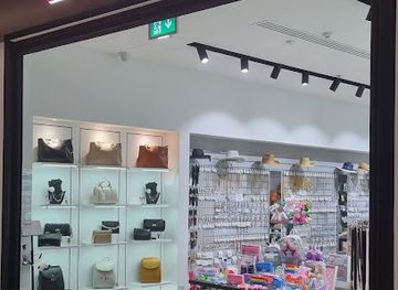 cyprus/larnaca-salt-lake/shop/lepus-gift-shop-metropolis-mall