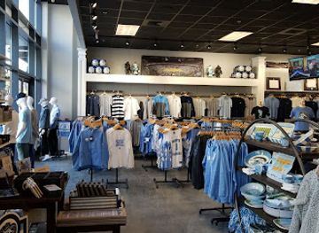 north-carolina/chapel-hill/shop/alumni-hall