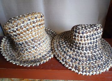 uganda/rwenzori-mountains-national-park/shop/kyanjuki-women-handicrats-shop