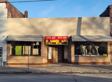 iowa/stone-state-park/shop/bargain-hunters-thrift-more