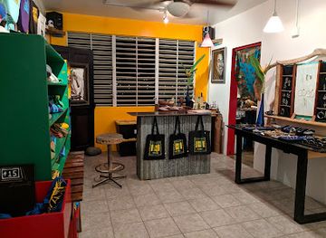 puerto-rico/culebra/shop/estudio-de-arte-arte-fango